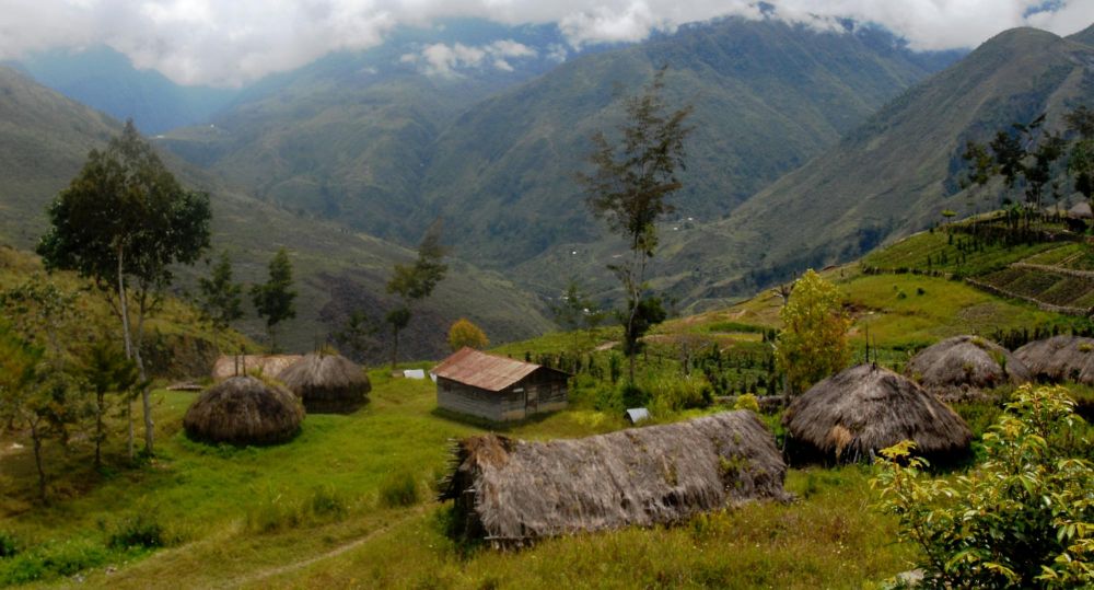 Papouasie, Village Vallée de la Balième