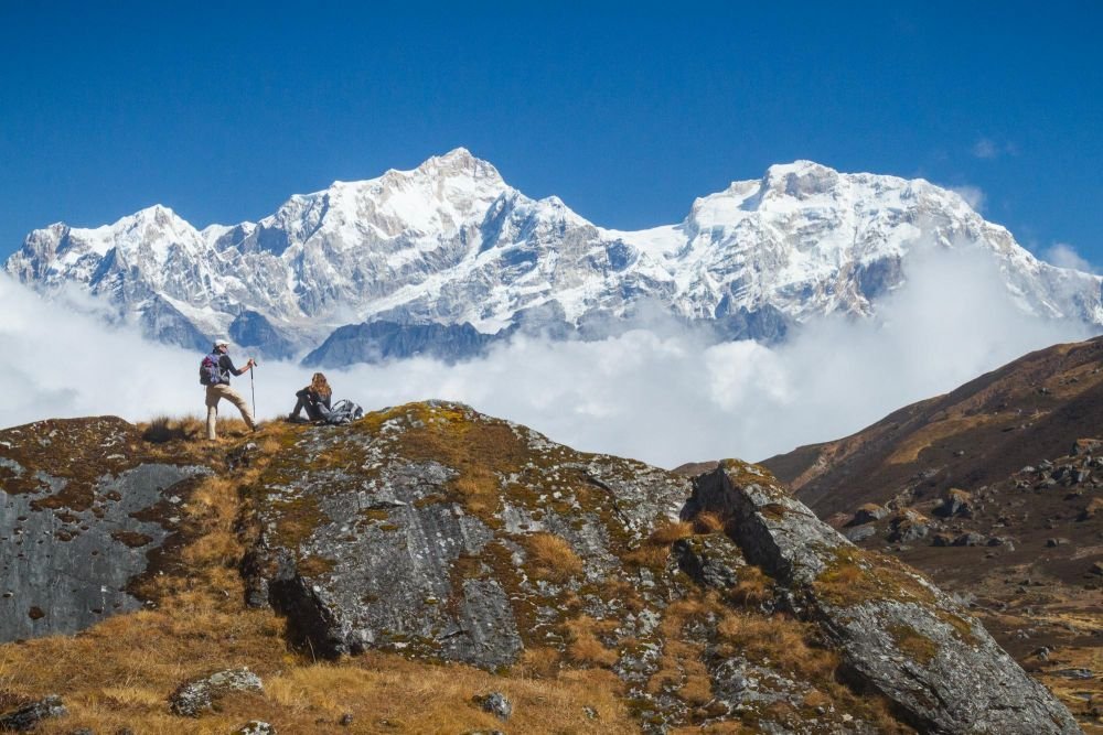 Face à face avec la chaîne du Manaslu, Népal