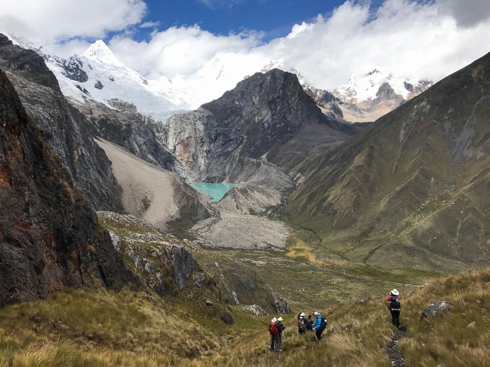 Laguna Jancaruruish et Alpamayo, sur le chemin du col de Gara Gara, Cordillère Blanche, Pérou