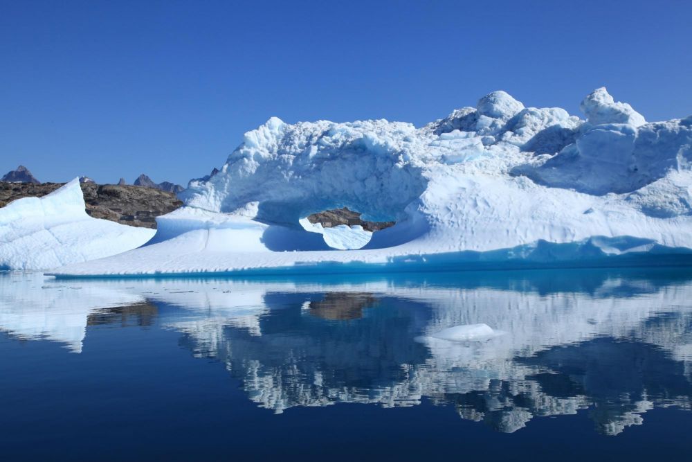 Iceberg dans le fjord Sermilik au Groenland