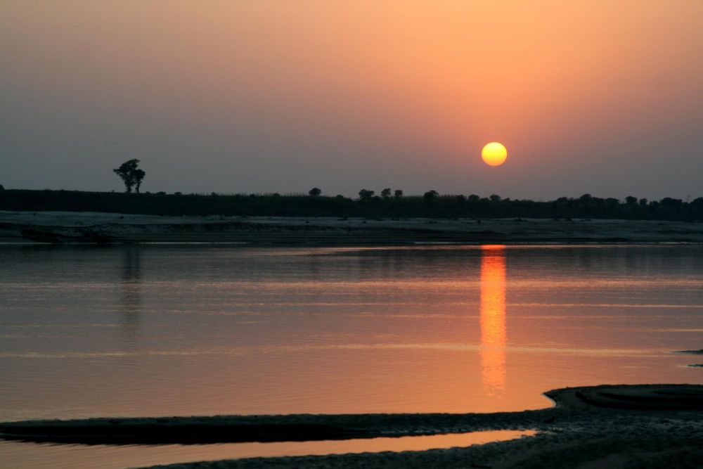 coucher de soleil sur le Gange